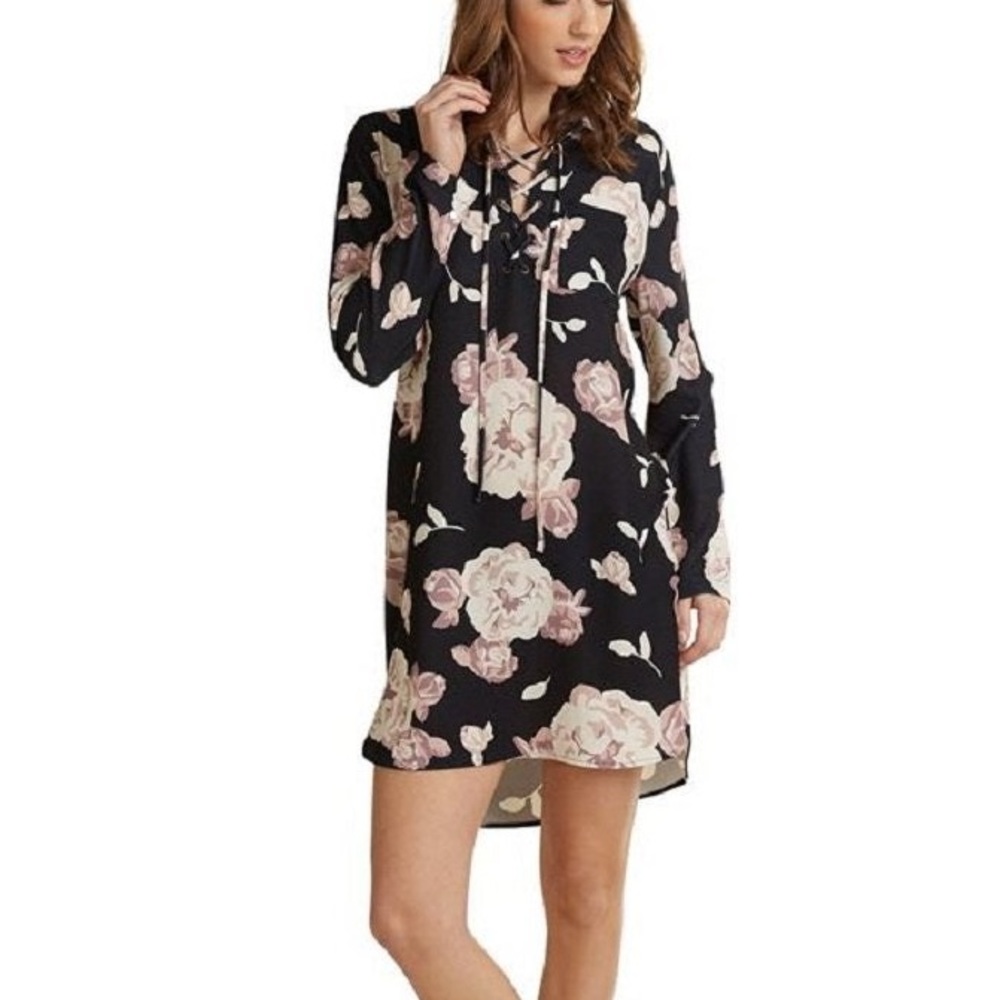 ⭐️ Mudpie black floral lace up dress size small